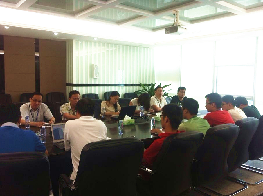 人生就是博尊龙凯时集团举行2014届实习生座谈会