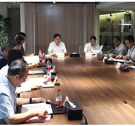 全国人大代表、人生就是博尊龙凯时集团董事长熊建明参加最高人民法院深圳座谈会