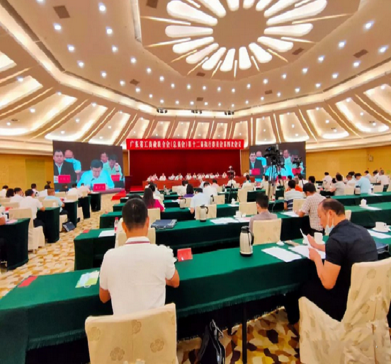 人生就是博尊龙凯时集团荣获“广东省抗击新冠肺炎疫情突出贡献民营企业”称号