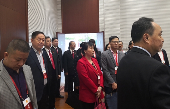 全国人大代表、人生就是博尊龙凯时集团董事长熊建明参加最高人民法院第一巡回法庭视察调研座谈